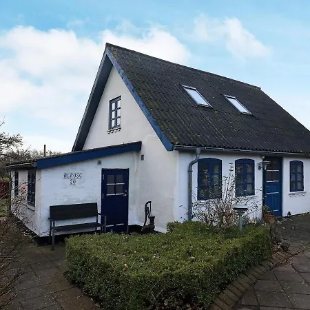 6 Person In Humble-by Traum *