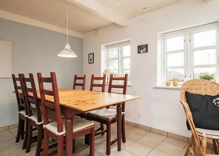 6 Person In Humble-by Traum Nordenbro Vesteregn