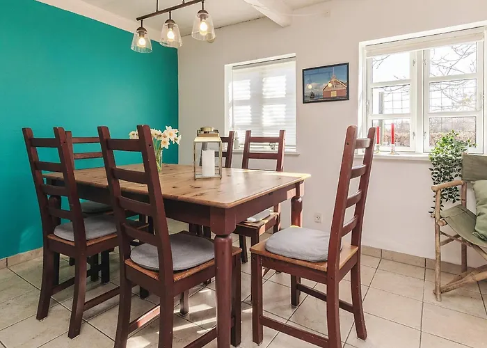 6 Person In Humble-by Traum *