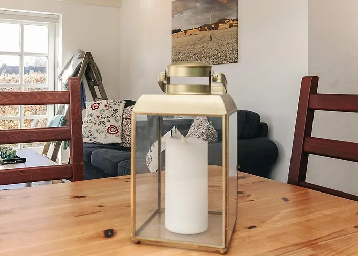 6 Person In Humble-by Traum *