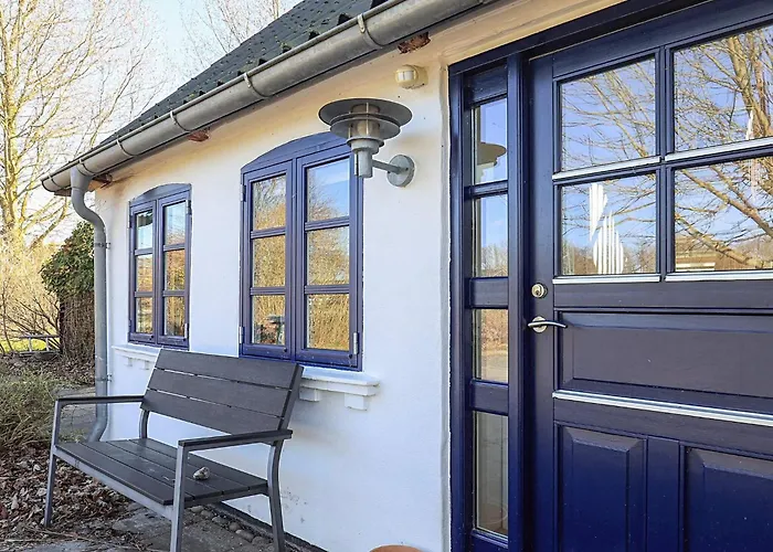 6 Person In Humble-by Traum *